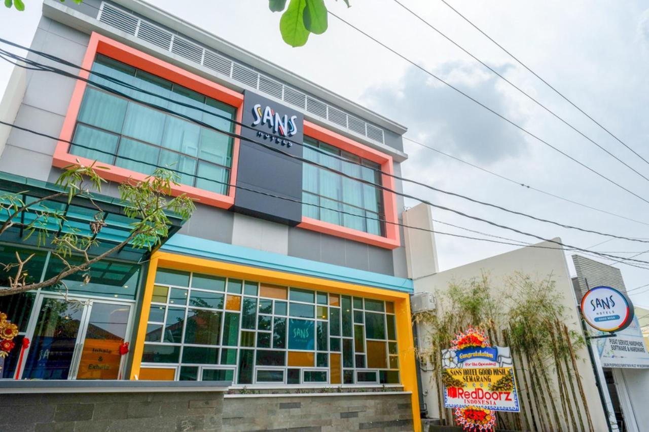Sans Hotel Good Wish Semarang Jomblang Exterior photo