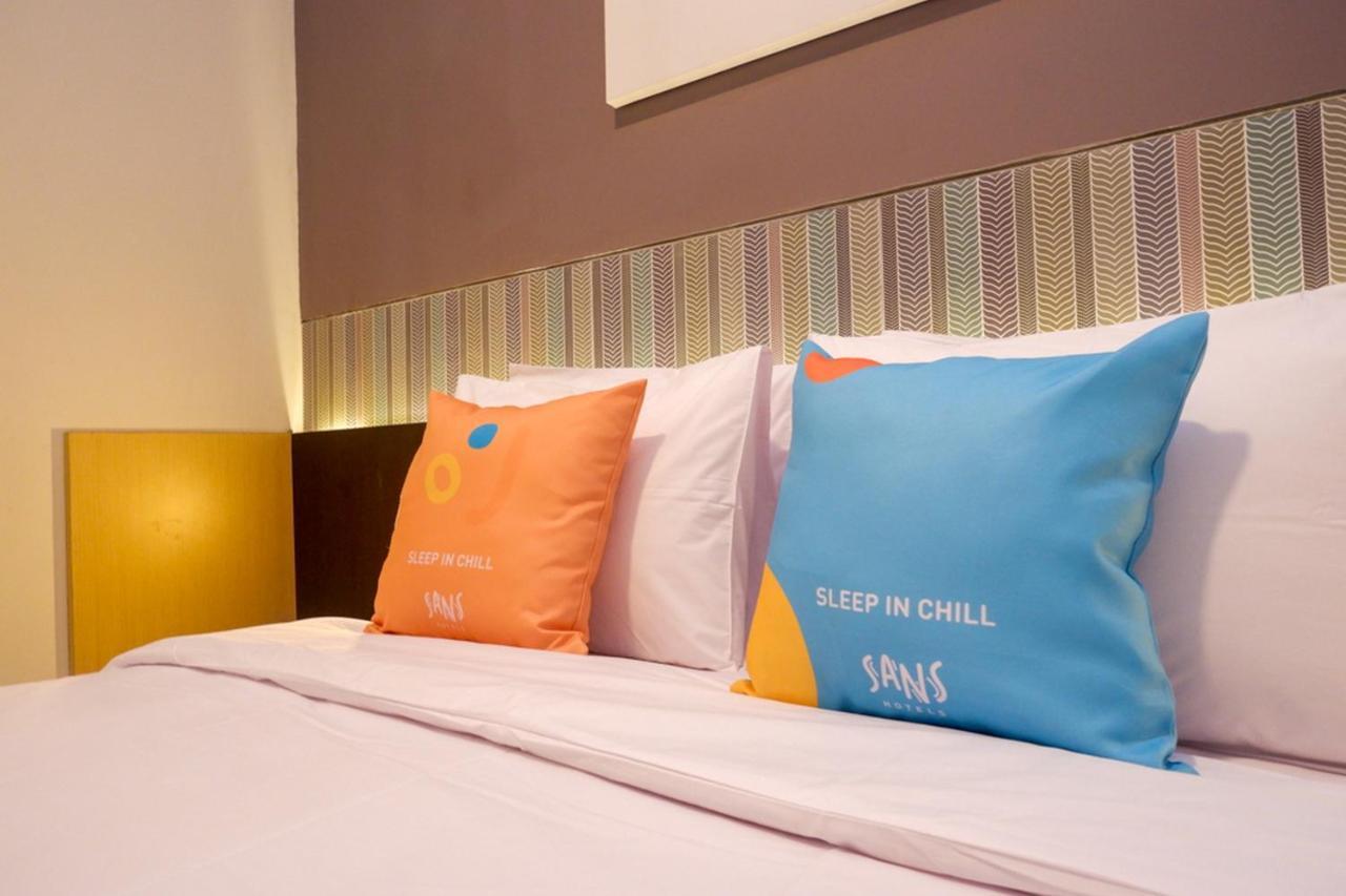 Sans Hotel Good Wish Semarang Jomblang Exterior photo